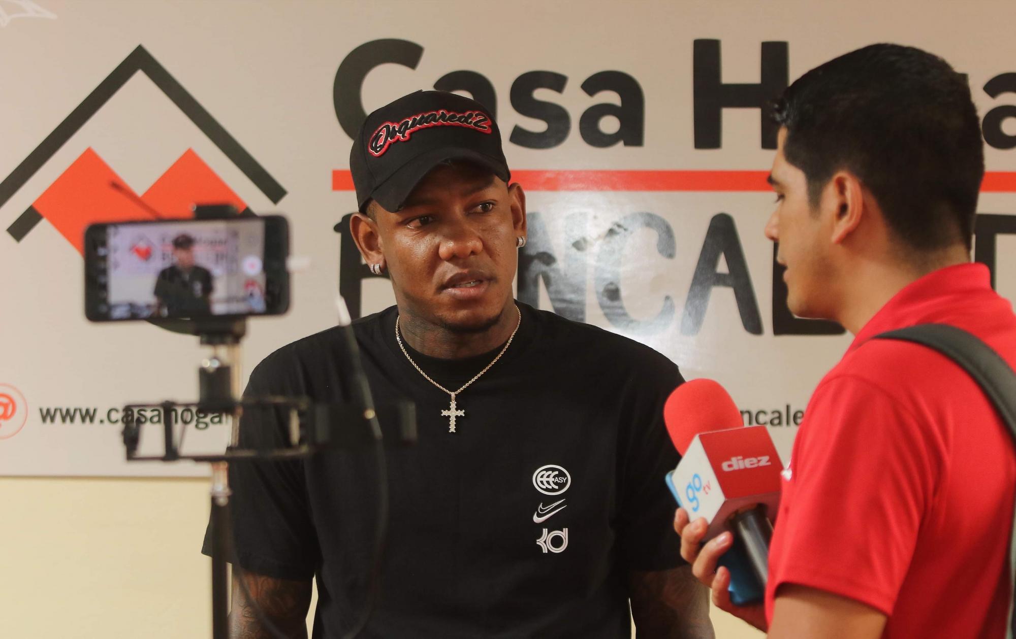 Romell Quioto compartió una entrevista exclusiva a Diario DIEZ con el periodista Carlos Castellanos. FOTO: Alex Pérez