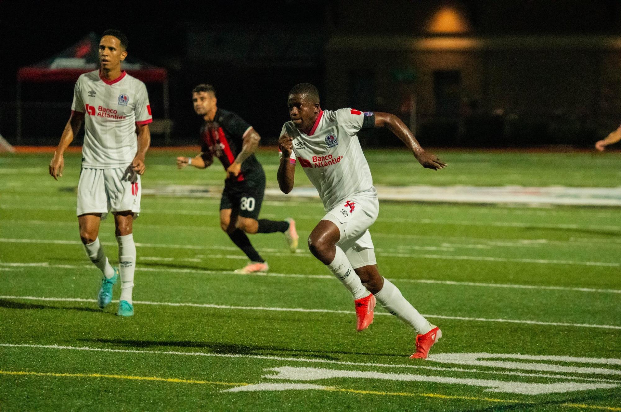 Yan Maciel tras debutar con gol en el Olimpia: ‘‘No siento presión por vestir esta camiseta, pero sí responsabilidad’’