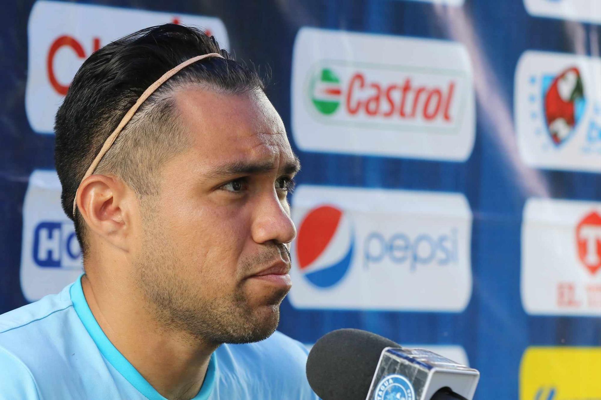 José Escalante ya recibió su pase internacional y está listo para debutar con Motagua.