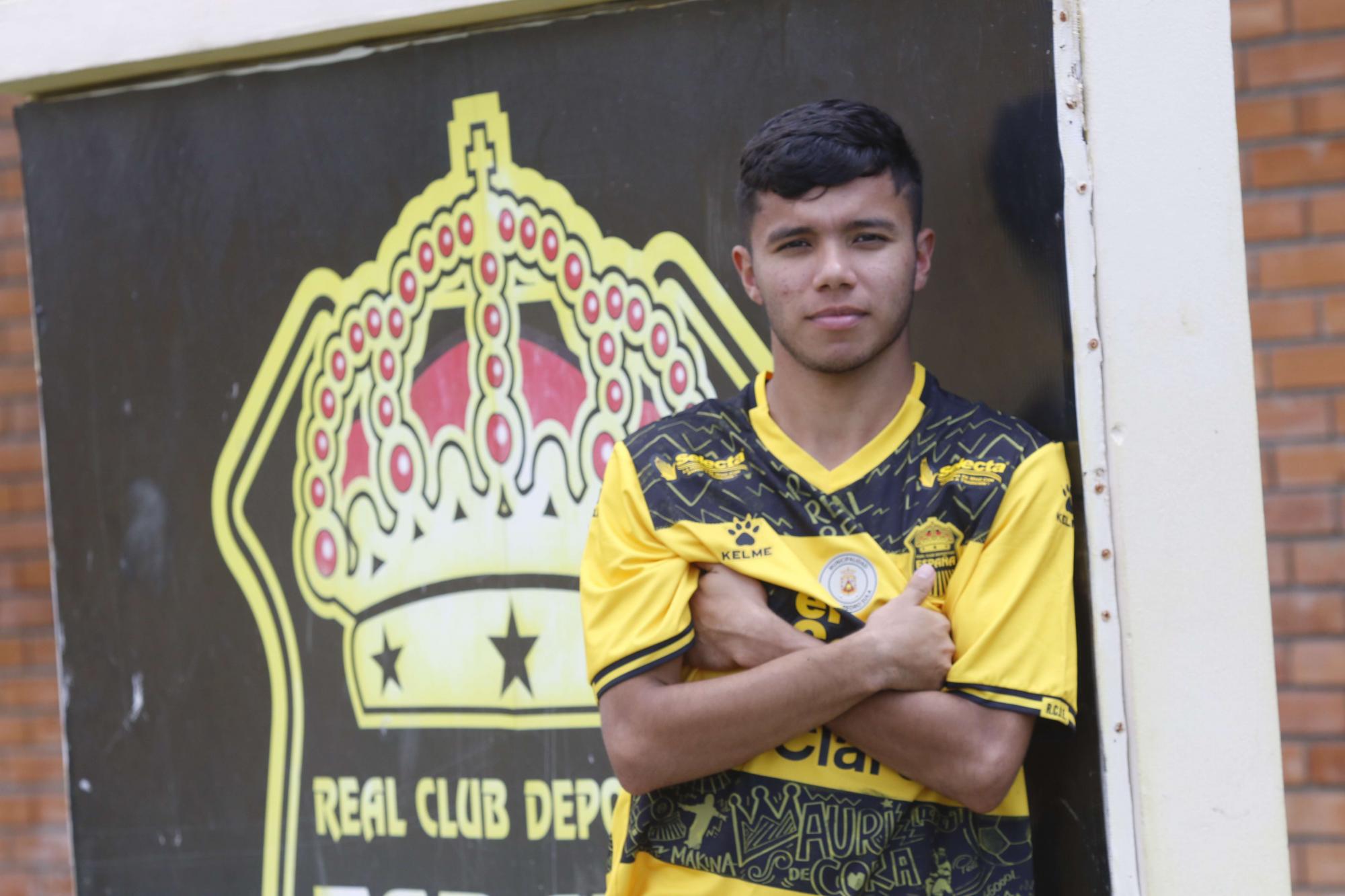 Roberto Osorto suma 19 juegos como profesional y ha disputado cinco clásicos con Real España.