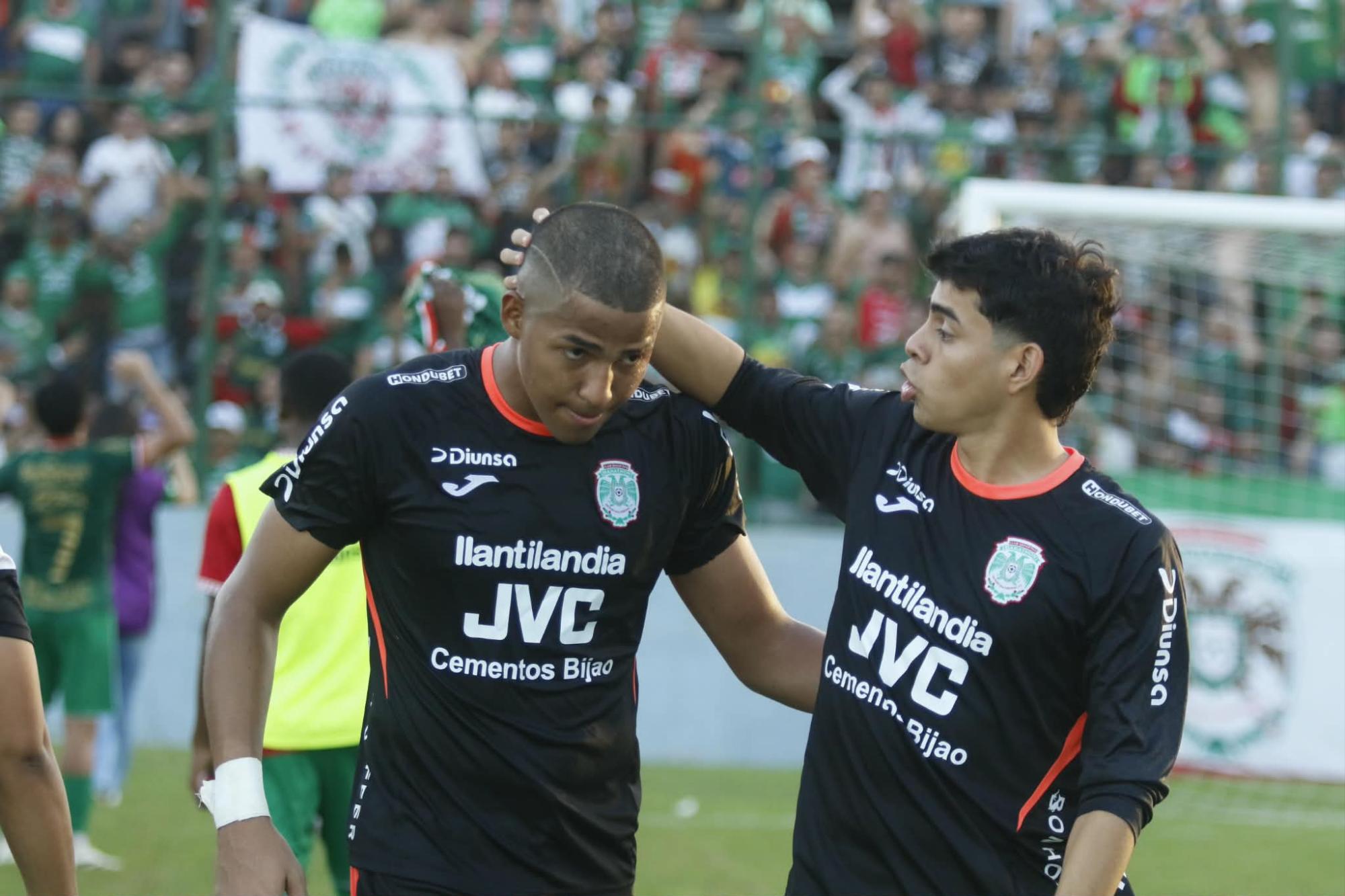 Pablo Lavallén envía mensaje al joven portero Humberto Juárez por sus errores y afirma: No hay ningún logro todavía