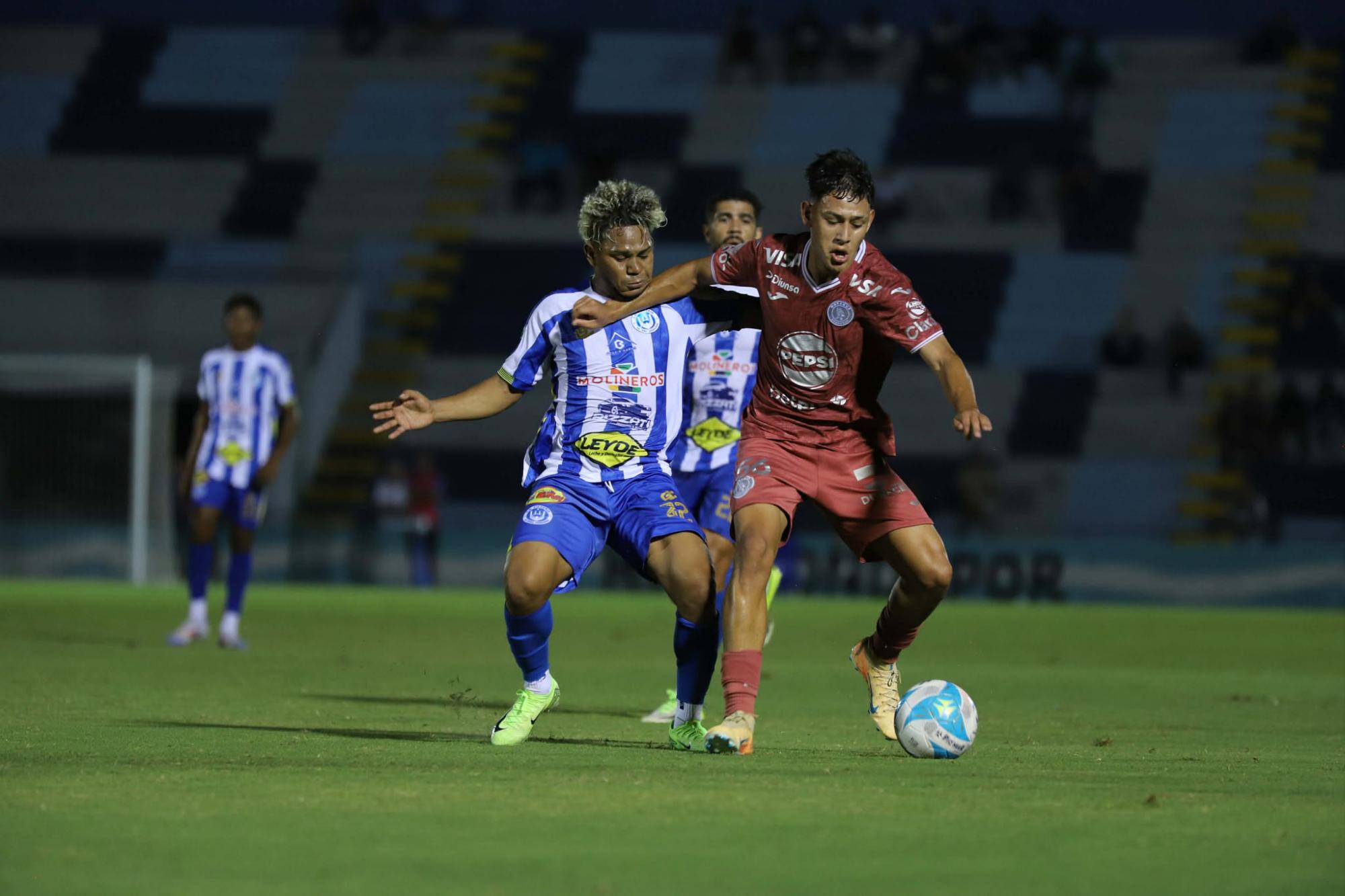 Motagua derrota al Victoria y da el salto en la tabla de posiciones; los azules son los nuevos líderes del Clausura 2026