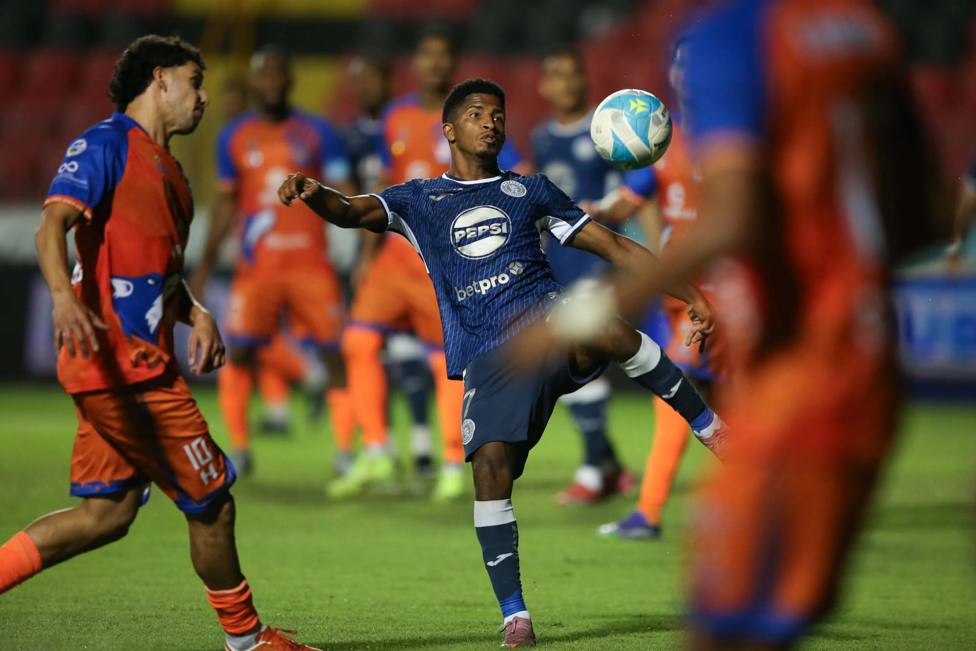 Motagua tumba a un reacio UPNFM y no suelta el liderato del Clausura 2026, ¡y siendo invicto!