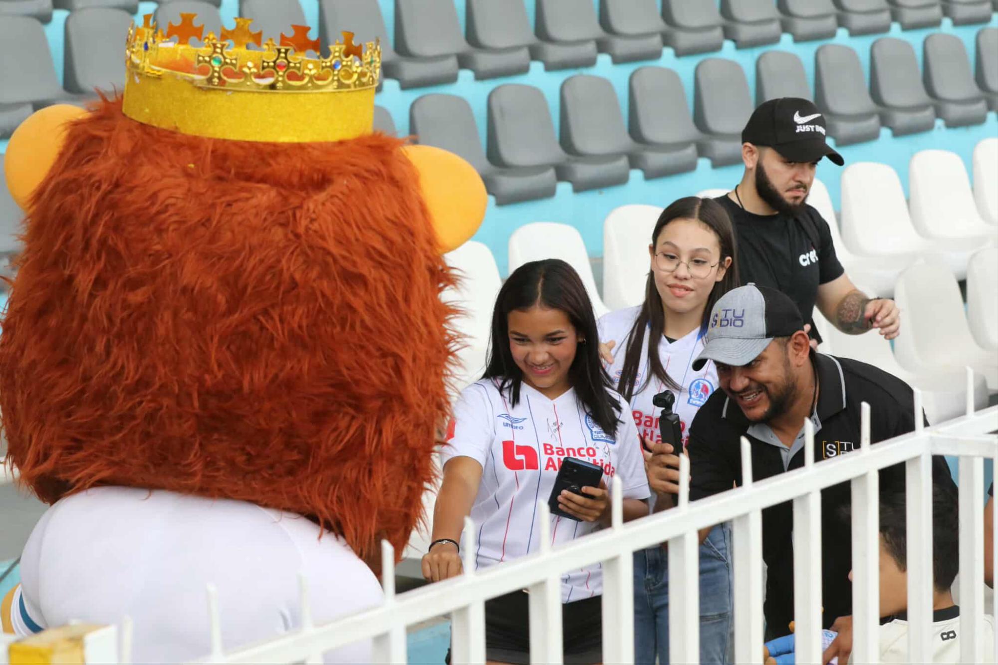Droopy Gómez sentenció el súper clásico en favor de Motagua y Olimpia se mete en problemas por el boleto a semis