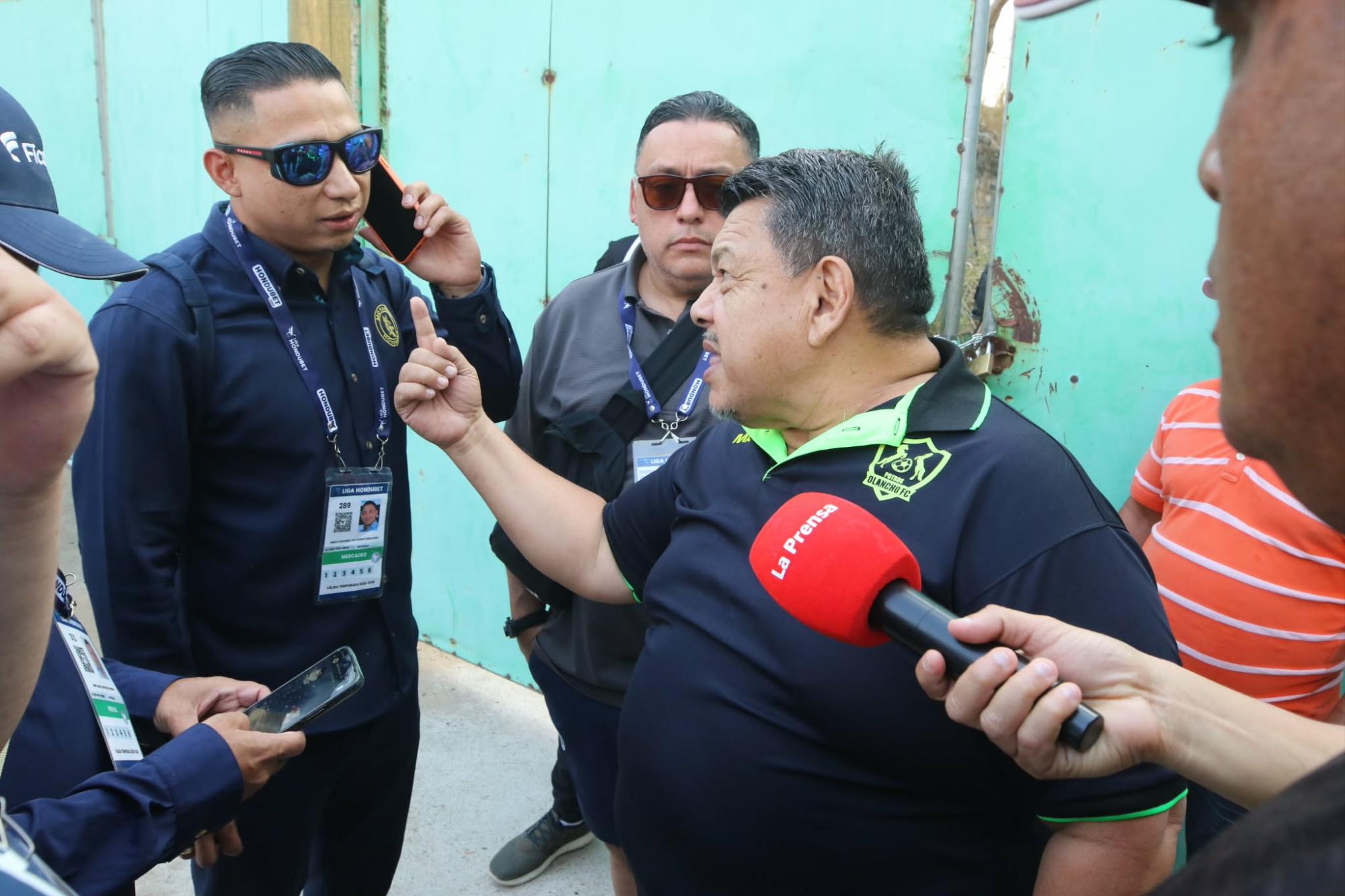 Samuel García, dueño de Olancho FC, le prohíbe la entrada al estadio a Emilio Izaguirre