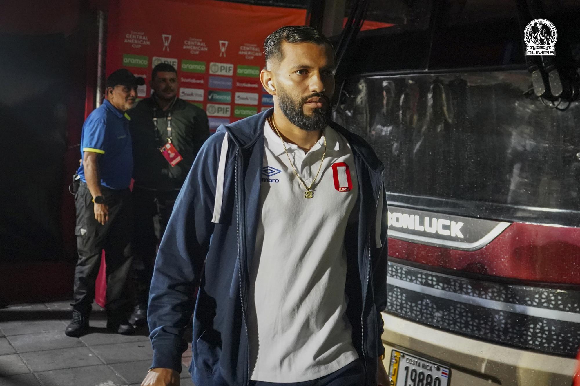 Alajuelense queda vivo al robarle el triunfo al Olimpia en el Morera Soto por la ida de semifinales de Copa Centroamericana