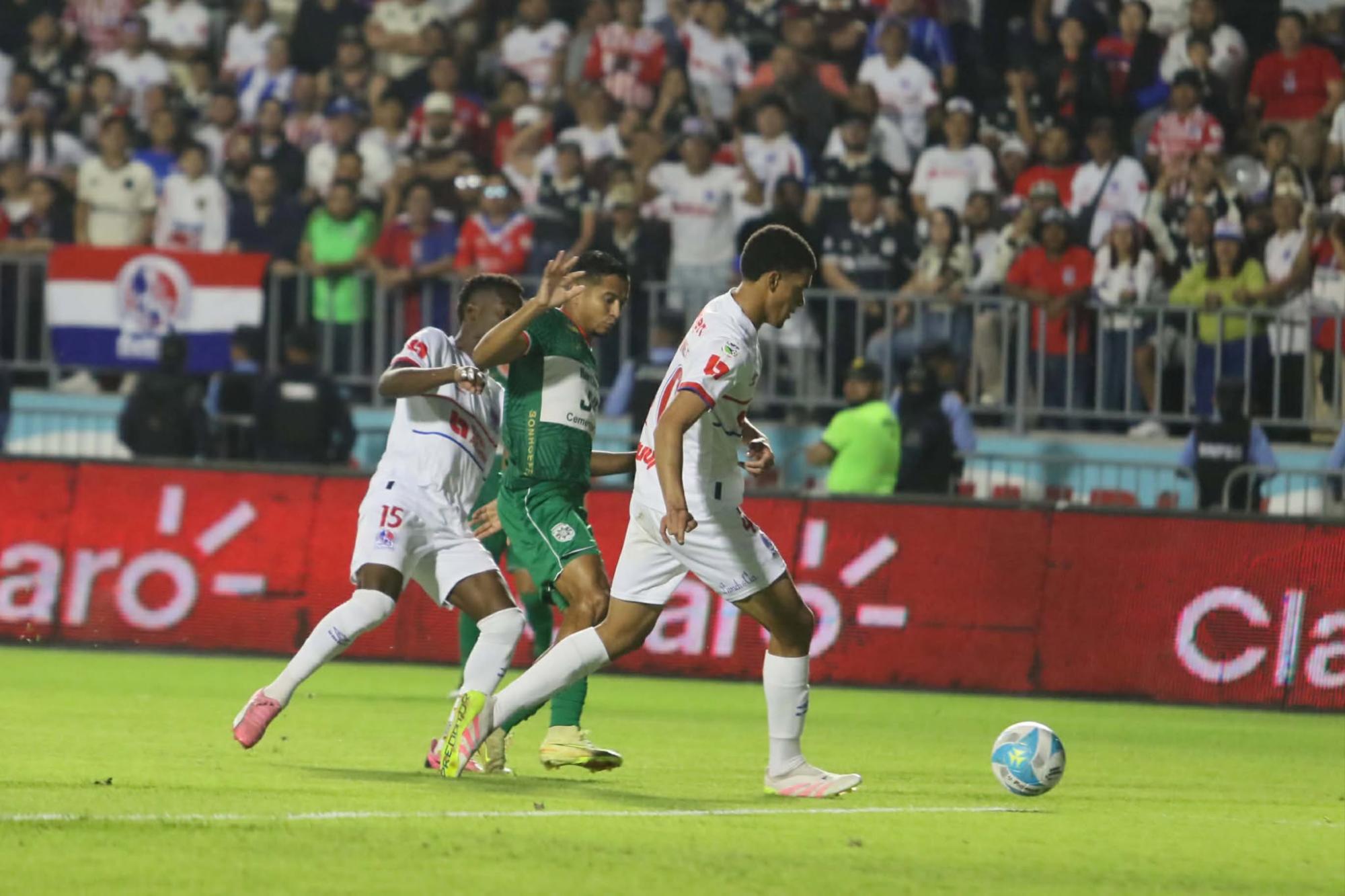 ¡Llegó la 40! Olimpia entierra el centenario del Marathón y se corona bicampeón de la Liga Nacional de Honduras
