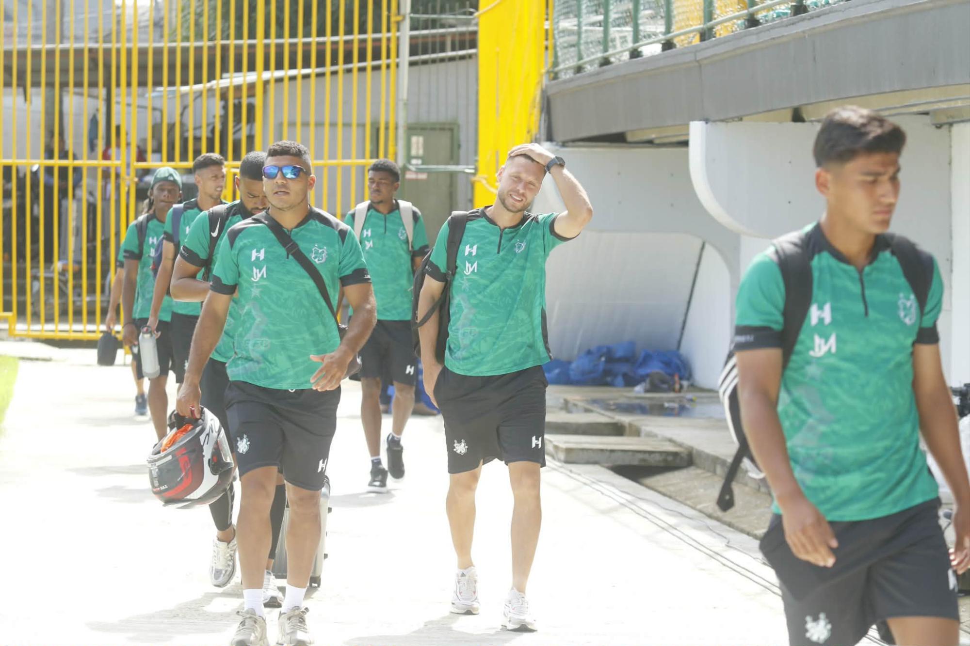 Platense vs Marathón EN VIVO: Los escualos están sacudiendo al monstruo verde en el Excélsior y metiéndose a la pelea