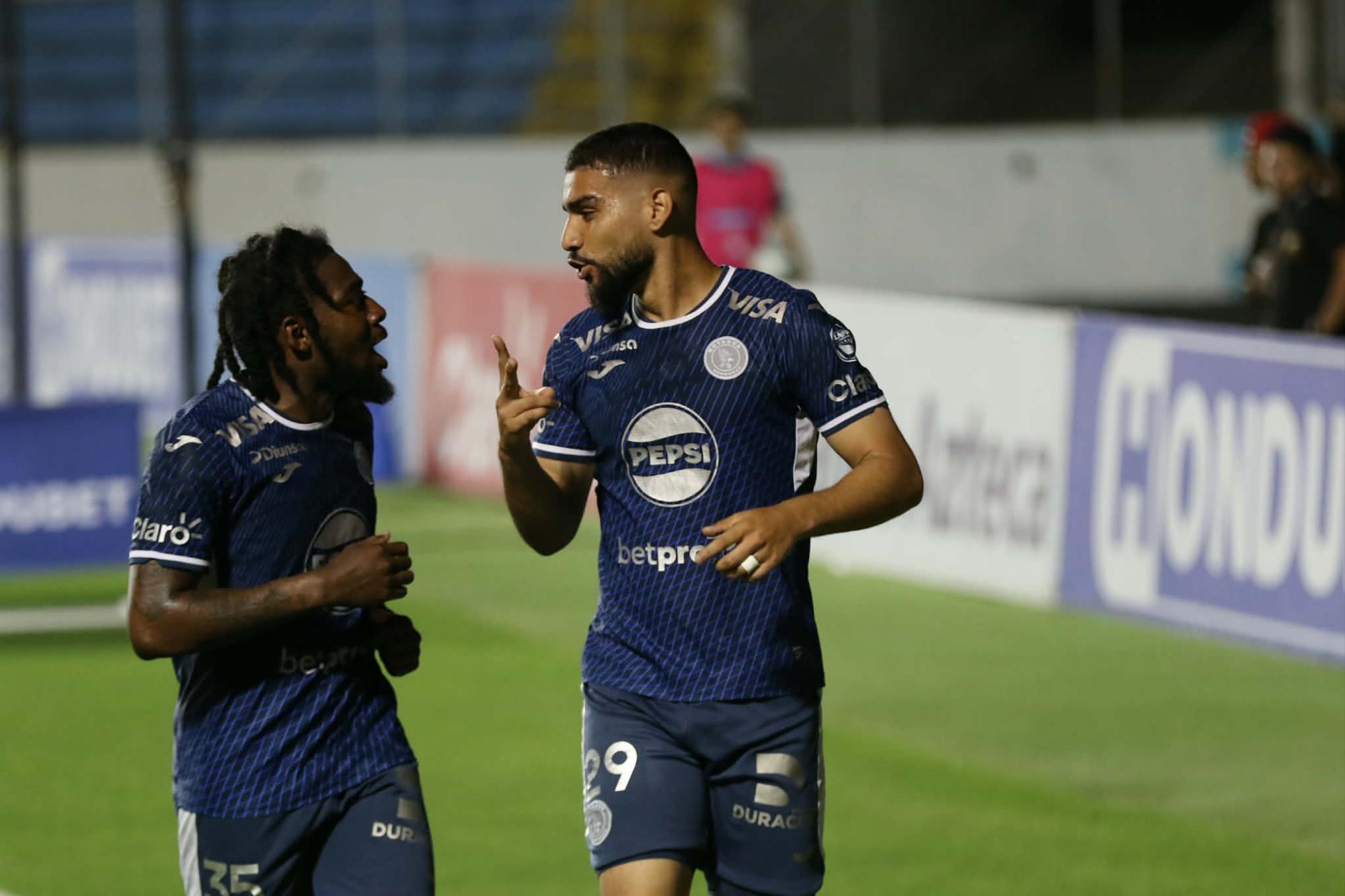 Jhon Kléber de Oliveira ha anotado sus seis goles con Motagua viniendo desde la banca.