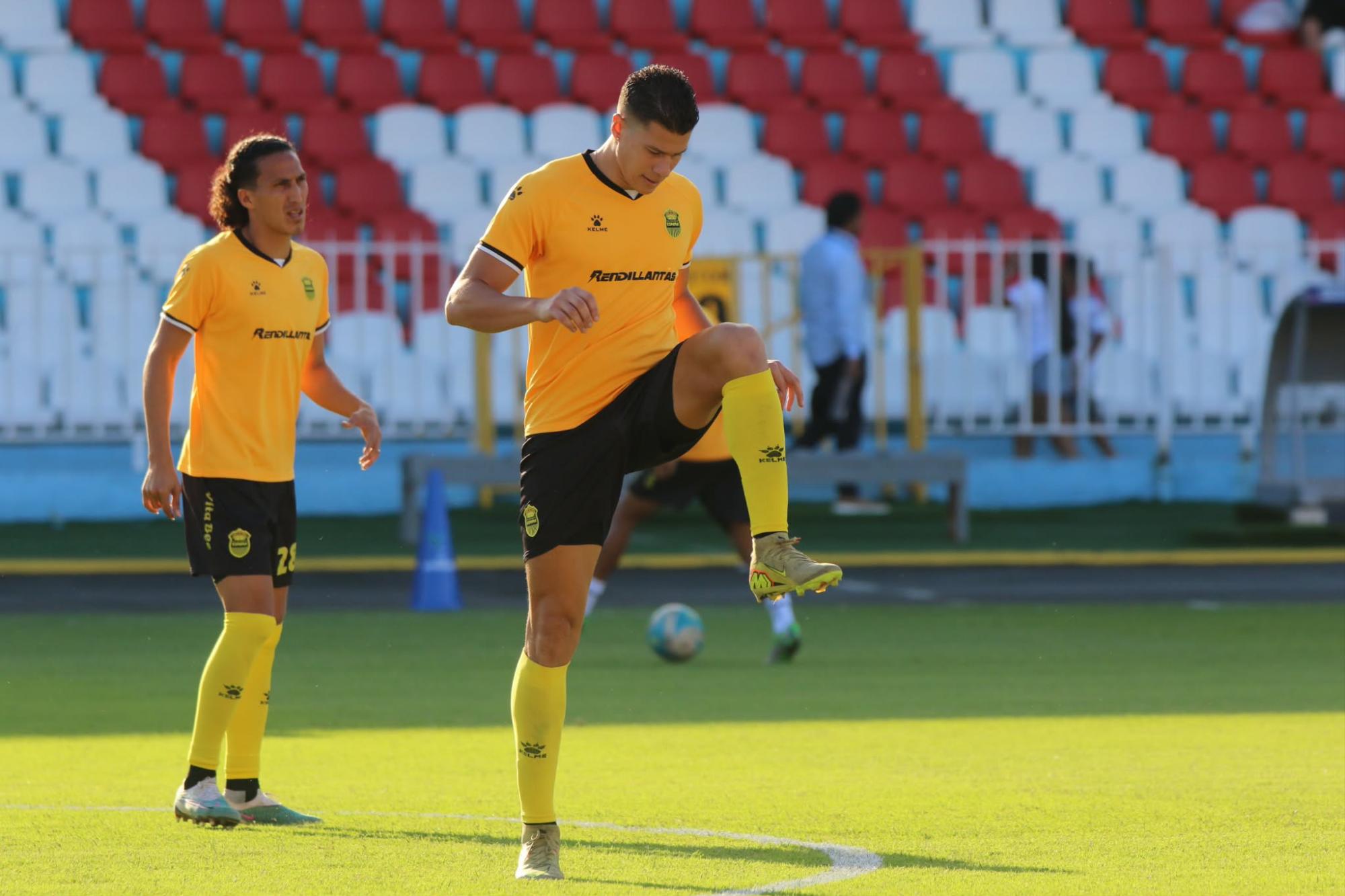 Real España realizado la práctica antes del inicio del clásico.