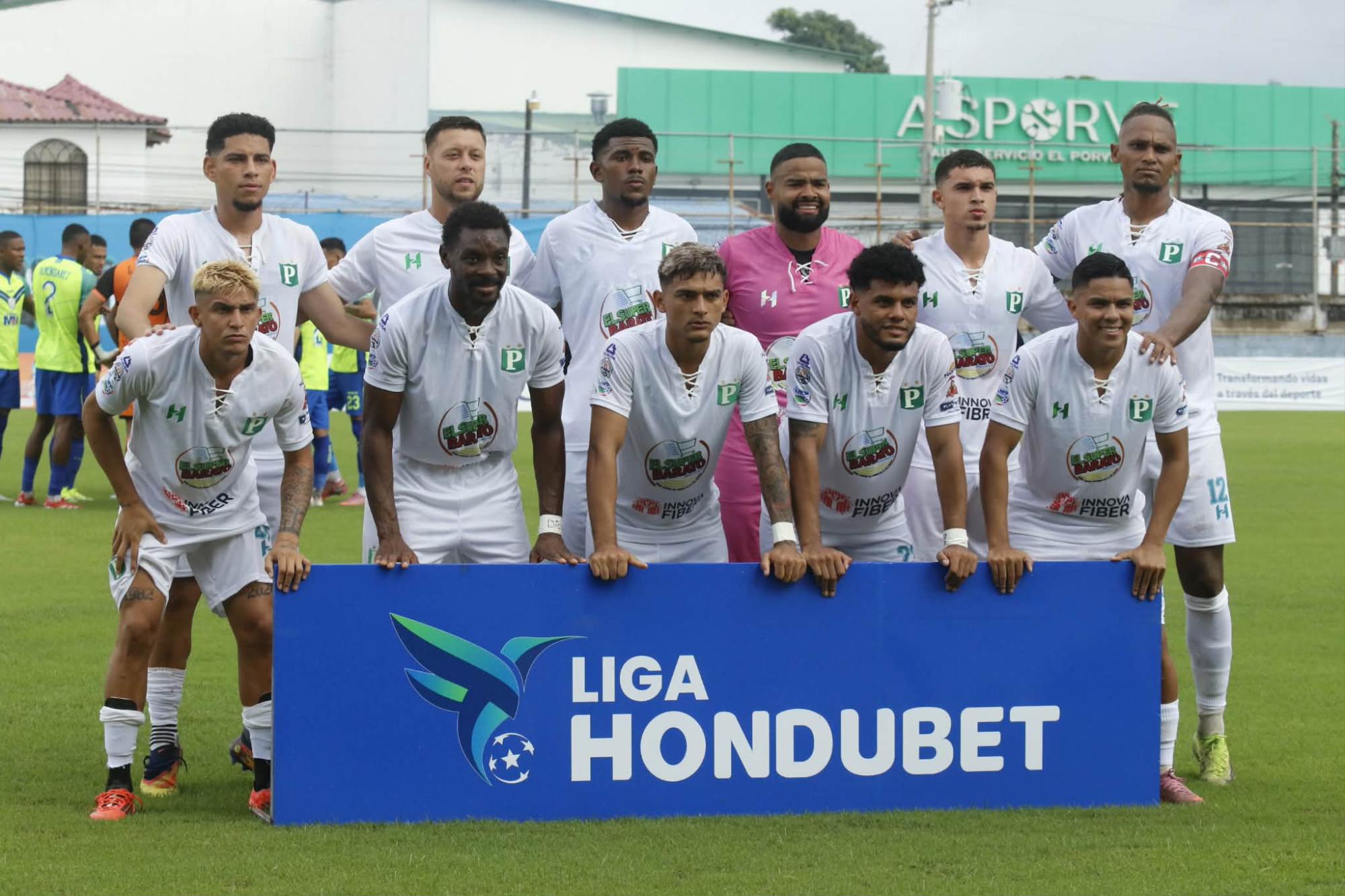 La alineación de Platense en el juego de este día. Foto Neptalí Romero.