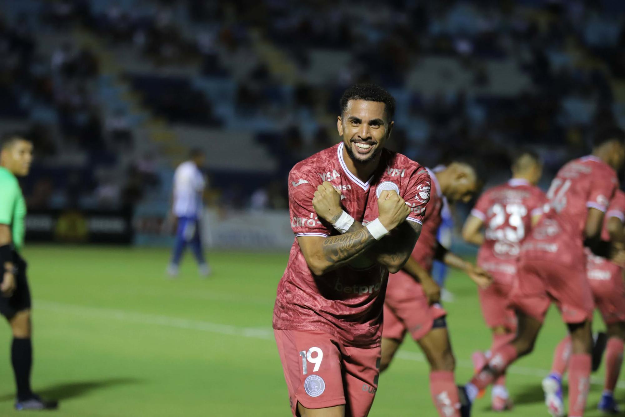 Motagua derrota al Victoria y da el salto en la tabla de posiciones; los azules son los nuevos líderes del Clausura 2026