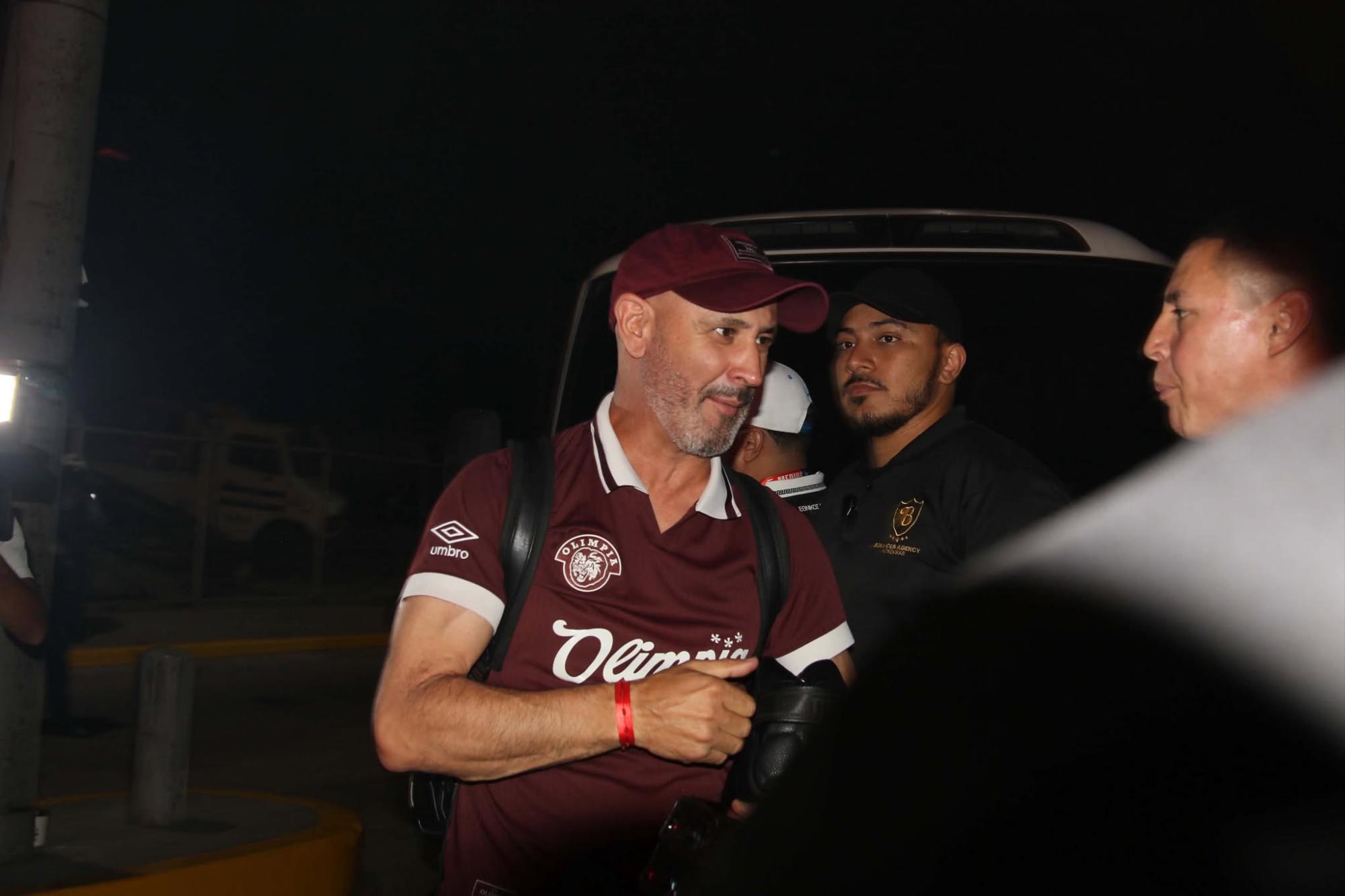 EN VIVO: Bengtson, de cabeza, castiga a Real España y Olimpia está ganando