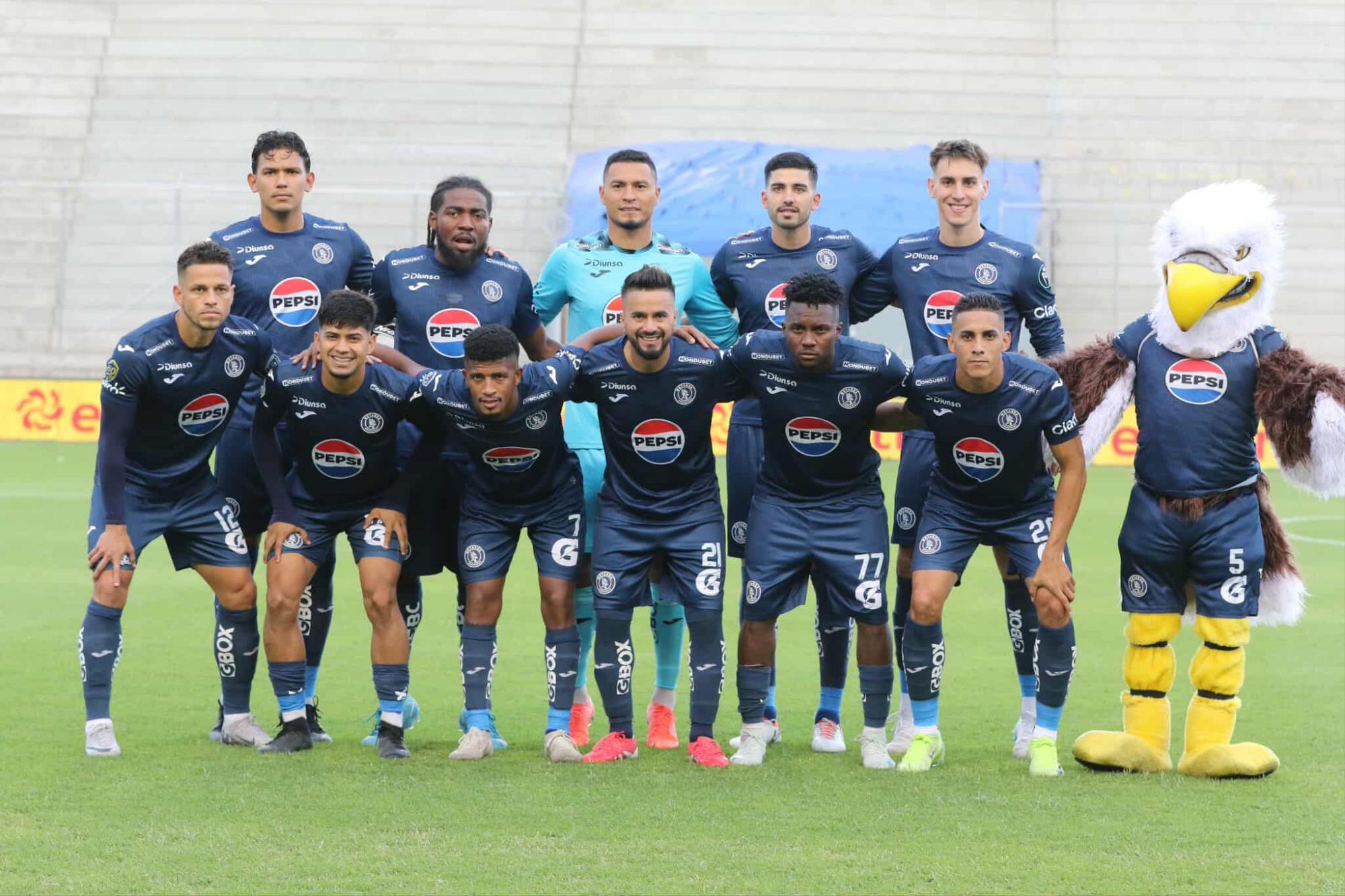 Droopy Gómez sentenció el súper clásico en favor de Motagua y Olimpia se mete en problemas por el boleto a semis
