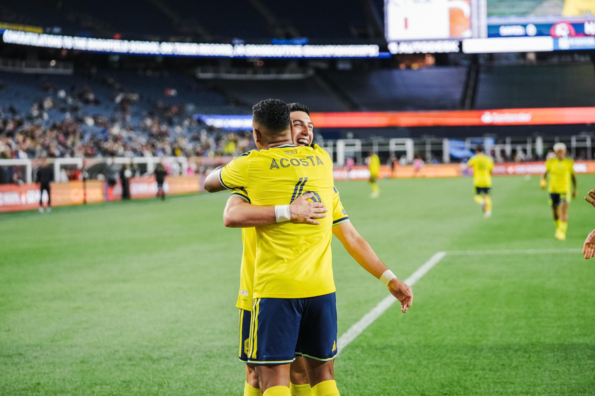 Bryan Acosta anota doblete y Najar sale lesionado en triunfo del Nashville