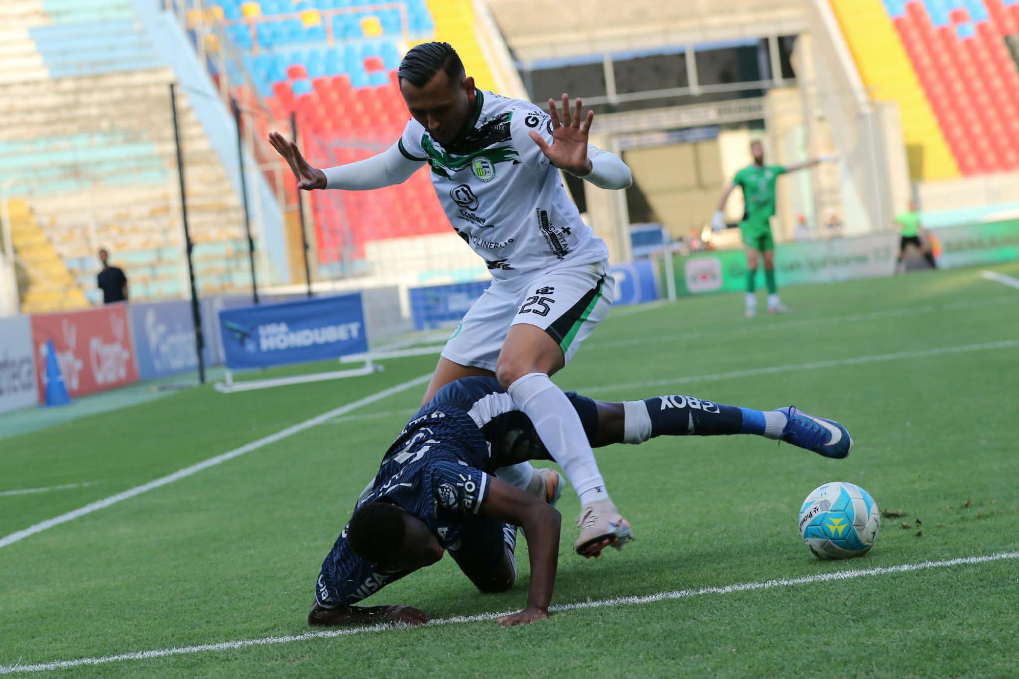 ¡Jhon Kléber de Oliveira desatasca al Motagua en el Nacional y le da un triunfo de liderato sobre Juticalpa FC!