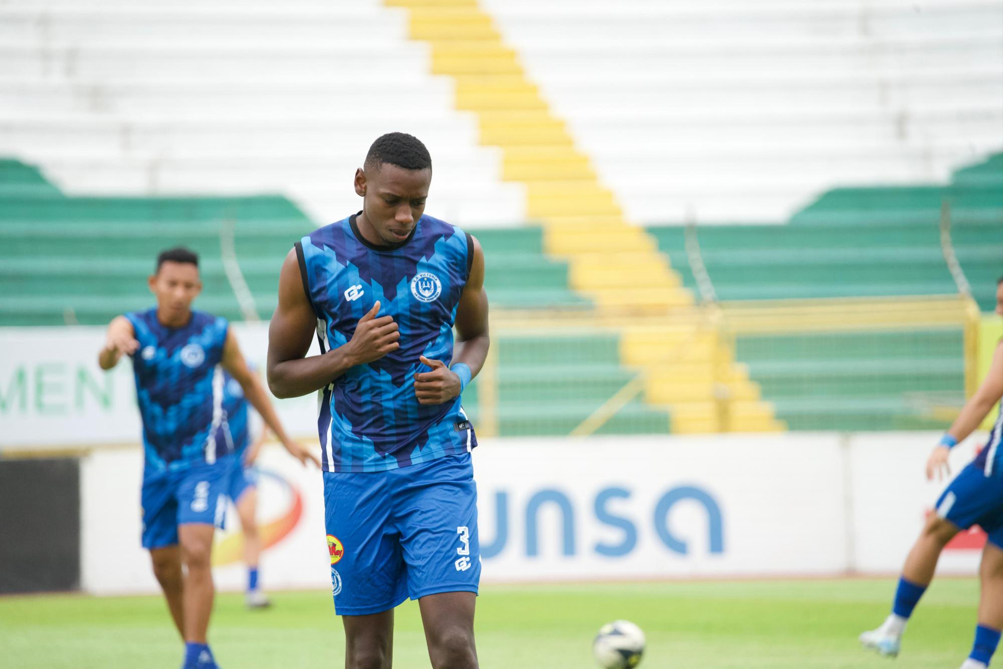 Victoria a la espera de un batacazo en el estadio Olímpico.