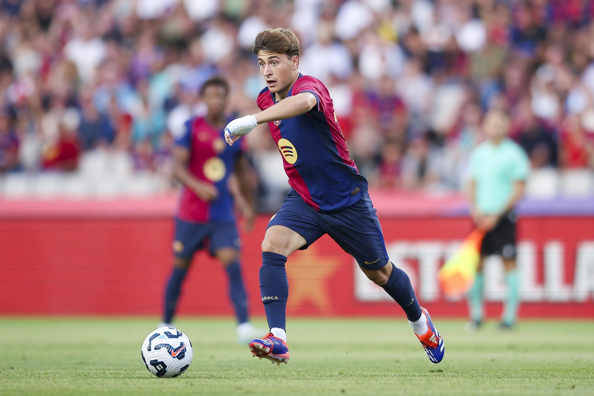 Pablo Torre no entra en los planes de Flick y Barcelona le buscará una salida.