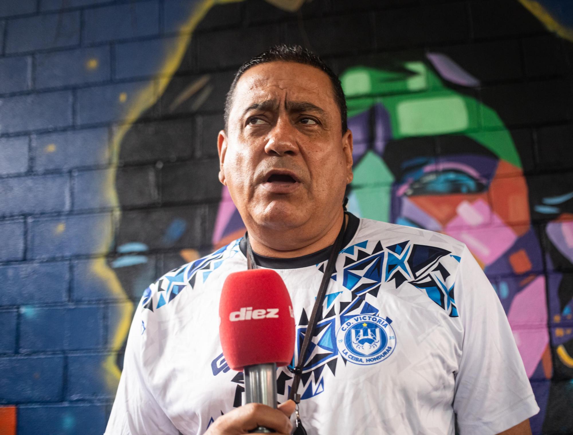 JJ López atendió a DIEZ en La Ceiba y habló de todo respecto al equipo. FOTO: Cortesía Mauricio Ayala / DIEZ.HN