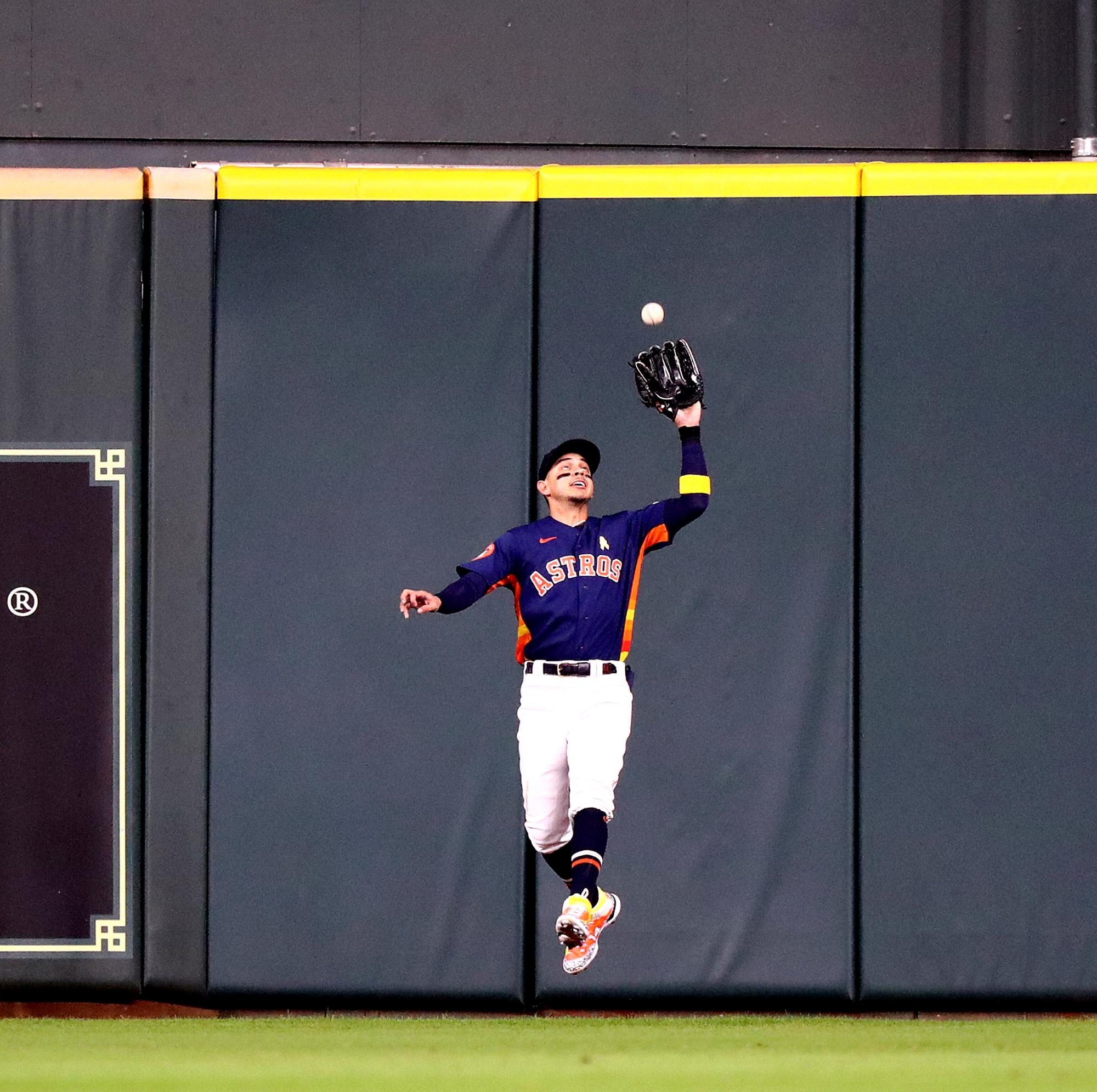 Mauricio Dubón ha sido desginado como jardinero central con los Astros de Houston.