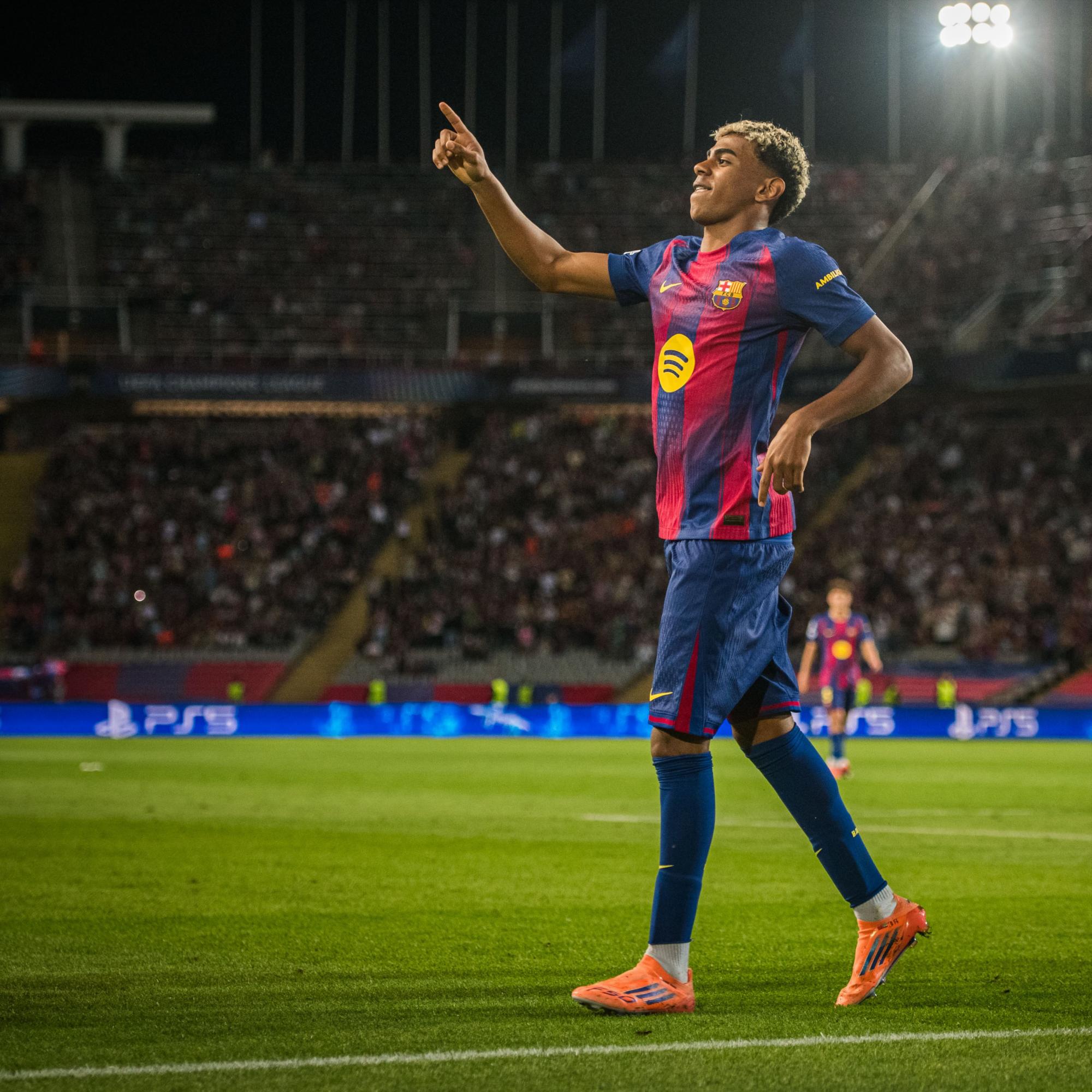Flick se rindió ante Lamine Yamal y advirtió al Real Madrid: Siempre rinde cuando llega un partido grande.