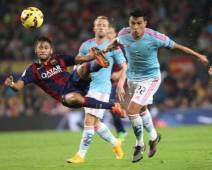 El Celta completa un partido estupendo y derrota a un Barcelona negado, sin suerte y también sin juego, desposeído del liderato de la Liga. Foto EFE.