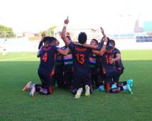 Plantilla del Vida celebra uno de sus goles en el Torneo Apertura 2021.