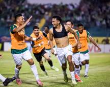 Marathon aplasta a Platense con joyas de Alexy Vega y Messiniti y se enfila rumbo a la final del Apertura 2025