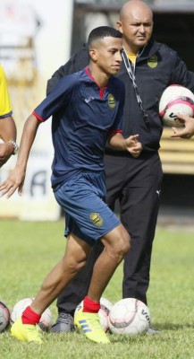 Real España y Vida con fichajes; Motagua con una alta y una baja, Maynor define su futuro