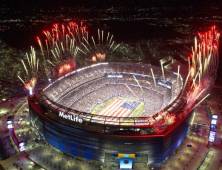 MetLife: El estadio de Nueva York será el que albergará nada más ni nada menos que la final de la Copa América Centenario. Es de las canchas más nuevas de Estados Unidos, habiéndose inaugurado el 7 de mayo de 2010 por un costo de casi 1.600 millones de dólares.