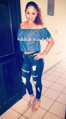 Waldina Mejía, la bella entrenadora del equipo femenino de Real España