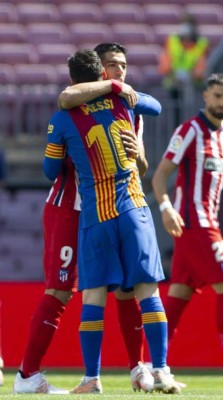 No se vio en TV: El roce de Luis Suárez con estrella del Barcelona y su reencuentro con Messi