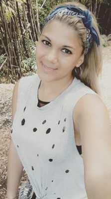 Las ardientes vacaciones de Ivonne, la bella esposa de jugador hondureño