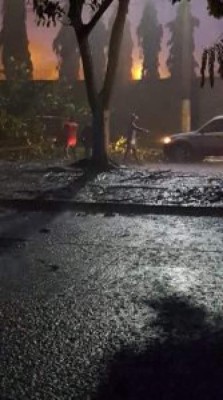 EN FOTOS: Fuerte tormenta eléctrica desata caos en San Pedro Sula