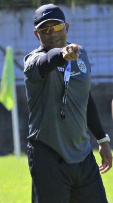 FOTOS: Así vivió Carlos Pavón su primer amistoso como asistente en Marathón