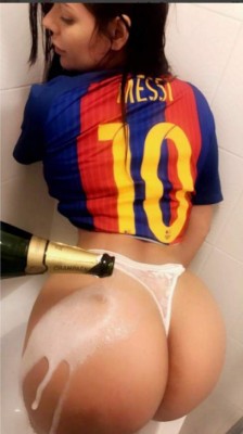 Las infartantes fotografías que le dedicaron a Messi