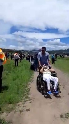 Honduras: Bombas lacrimógenas, piedras y llantas quemadas en las protestas&nbsp;&nbsp;