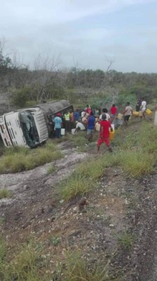 Zozobra en Colombia: Al menos siete muertos y 46 heridos por explosión de camión