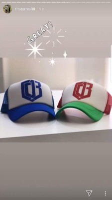 ¡De lujo! Los bonitos diseños de las gorras personalizadas que vende Costly