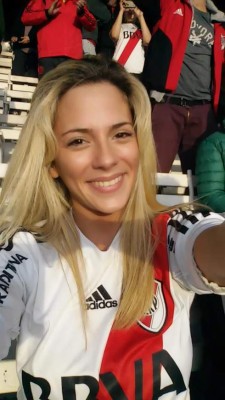 Rocío Gancedo, la sensual aficionada de River Plate de Argentina