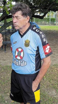 Dos europeos en lista: ¡César Vigevani y otros 16 técnicos que fueron fugaces en los grandes de Liga Nacional de Honduras!