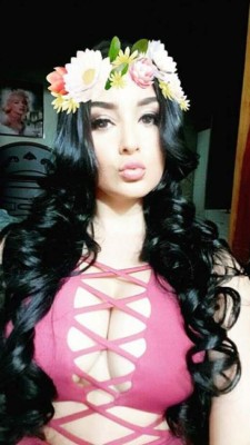 MUÑECA: Así es Fany Hernández, la aficionada más bella del Olimpia que calentó el Clásico