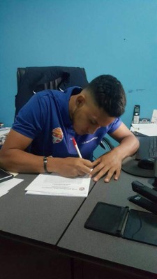 MERCADO: Olimpia busca jugador de perfil alto, Wilson y Thomas cerca de volver