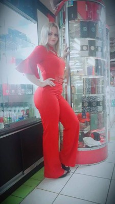 Conoce a las bellas novias y esposas de los jugadores del líder Real España