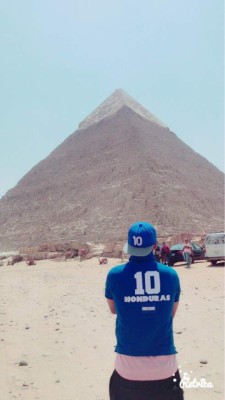 Los futbolistas hondureños que han convertido su nombre en una marca