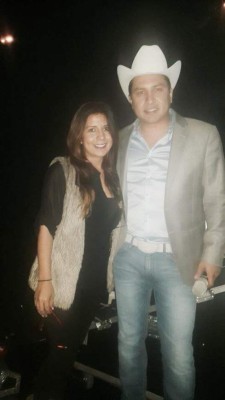 Ella es María José, la futura esposa del cubano del Marathón Yaudel Lahera