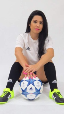 Raquel Benetti, la sensual brasileña que se luce en freestyle