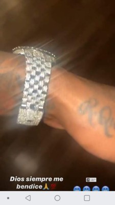 Romell Quioto presume su último lujo: Un reloj Rolex con diamantes&nbsp;&nbsp;