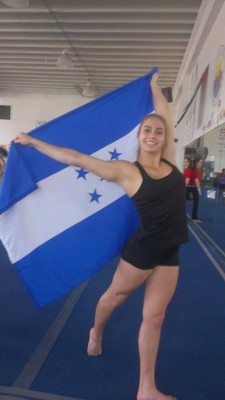 Kaisa Chirinos, la gimnasta nacida en Miami que busca representar a Honduras en Río 2016