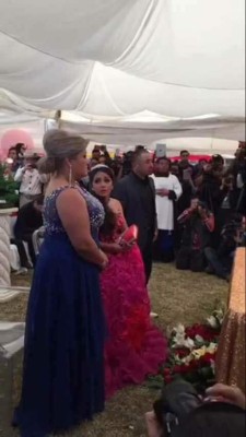 ¡UNA LOCURA! Los XV de Rubí, en fotografías